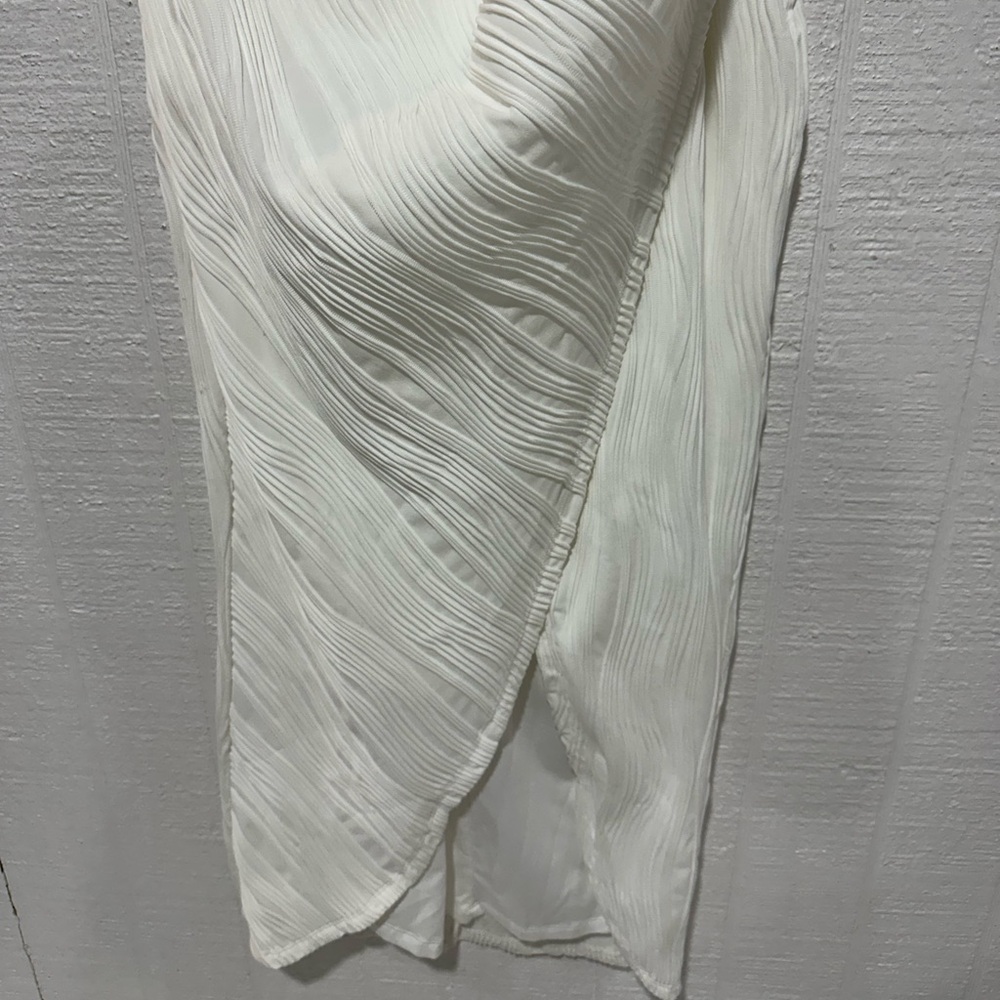Elegant White Halter Maxi Dress - Picture 4 of 13